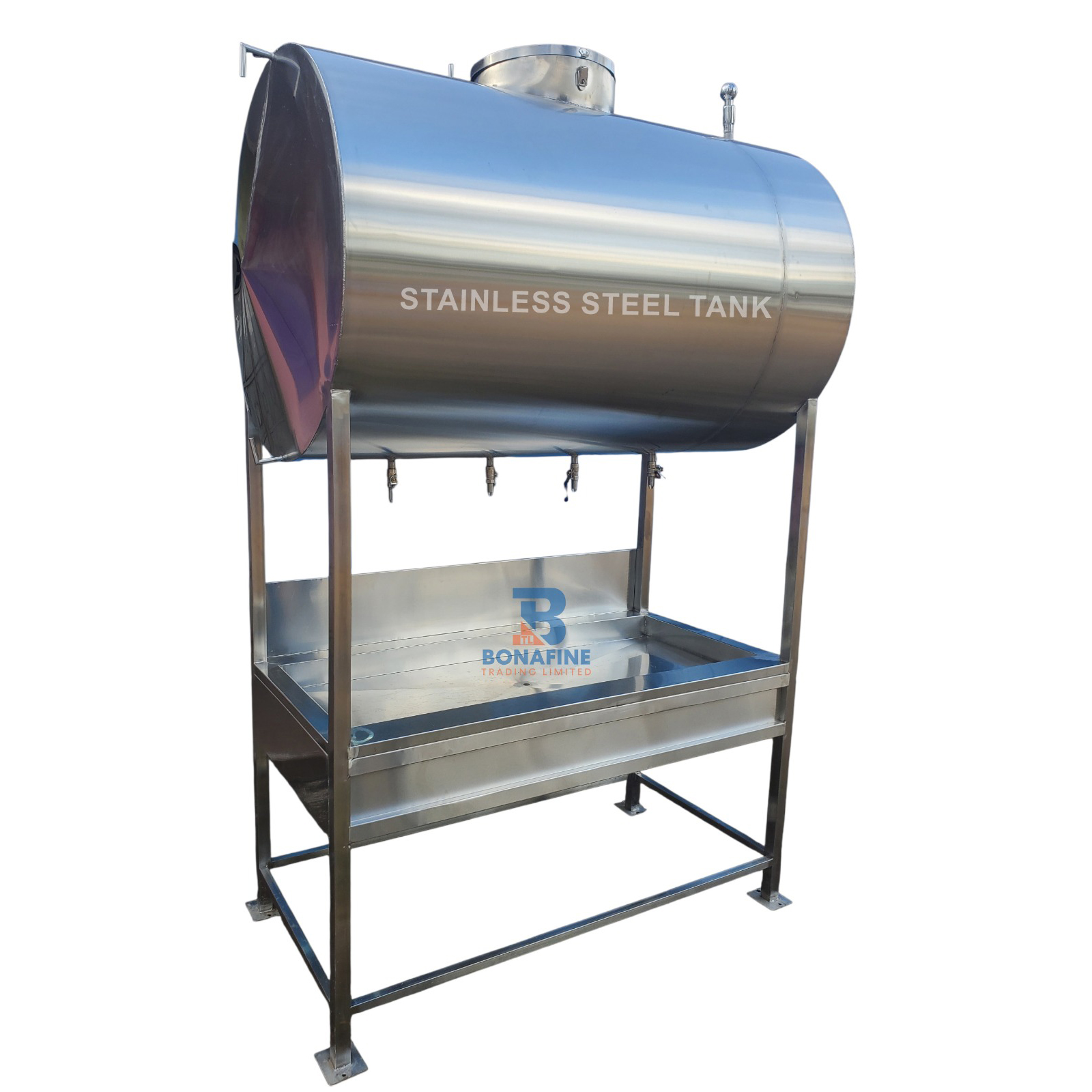 Stainless Steel Tank 1000 Litres with 4 Taps Stainless Steel Tank 1000 Litres with 4 Taps – Water Storage & Dispensing Tank Best Prices in Kenya This 1000 litre stainless steel water tank with 4 filling taps is ideal for purified water vending stations and commercial distribution. Advantages: Food-grade stainless steel Corrosion resistant Multiple dispensing points Hygienic and durable design