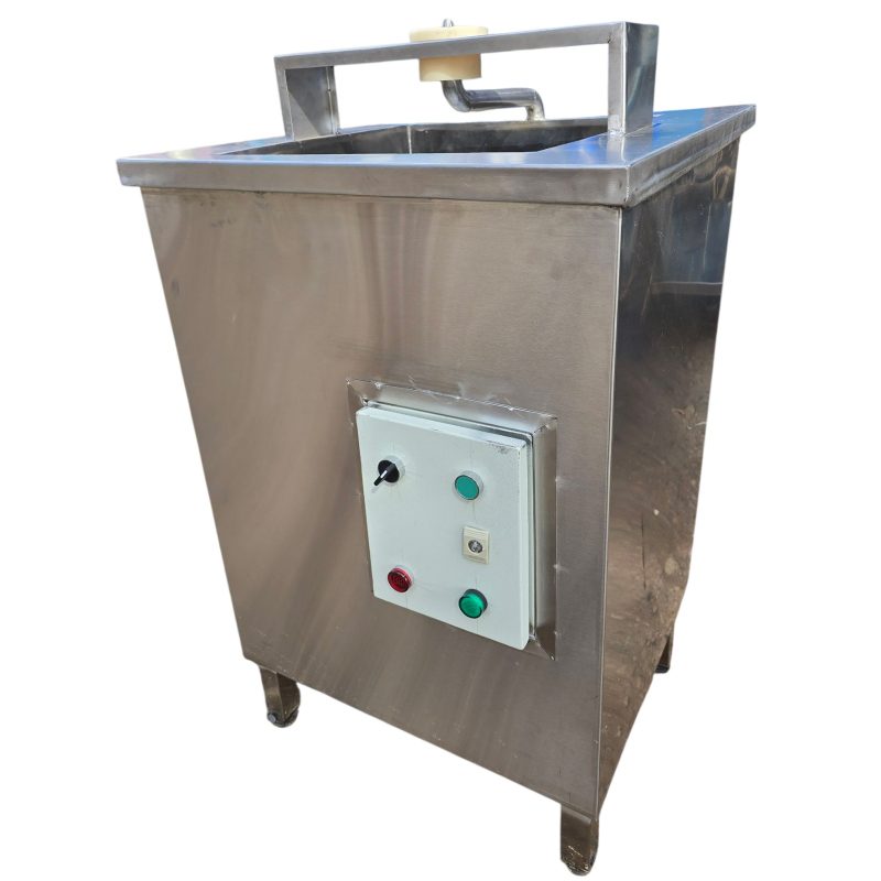 Single Sink Bottle Rinsing Machine Best prices in Kenya Designed for water bottling plants, these stainless steel bottle rinsing machines ensure hygienic bottle cleaning before filling.